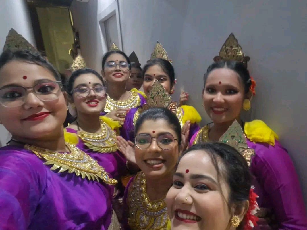 Gallery image 100